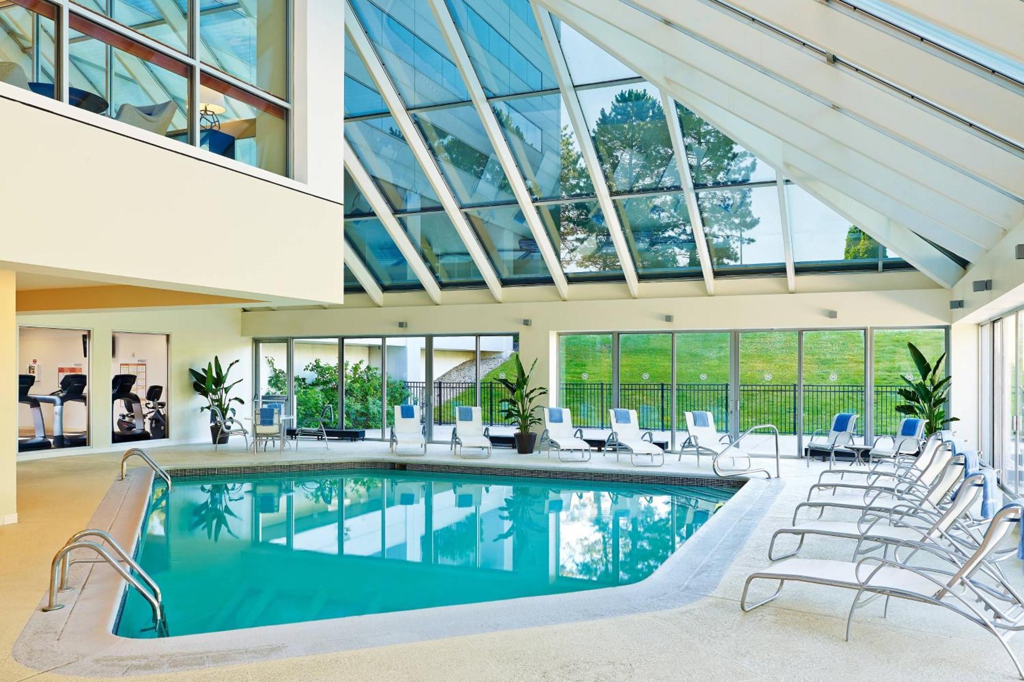 Sheraton Detroit Novi Exterior foto