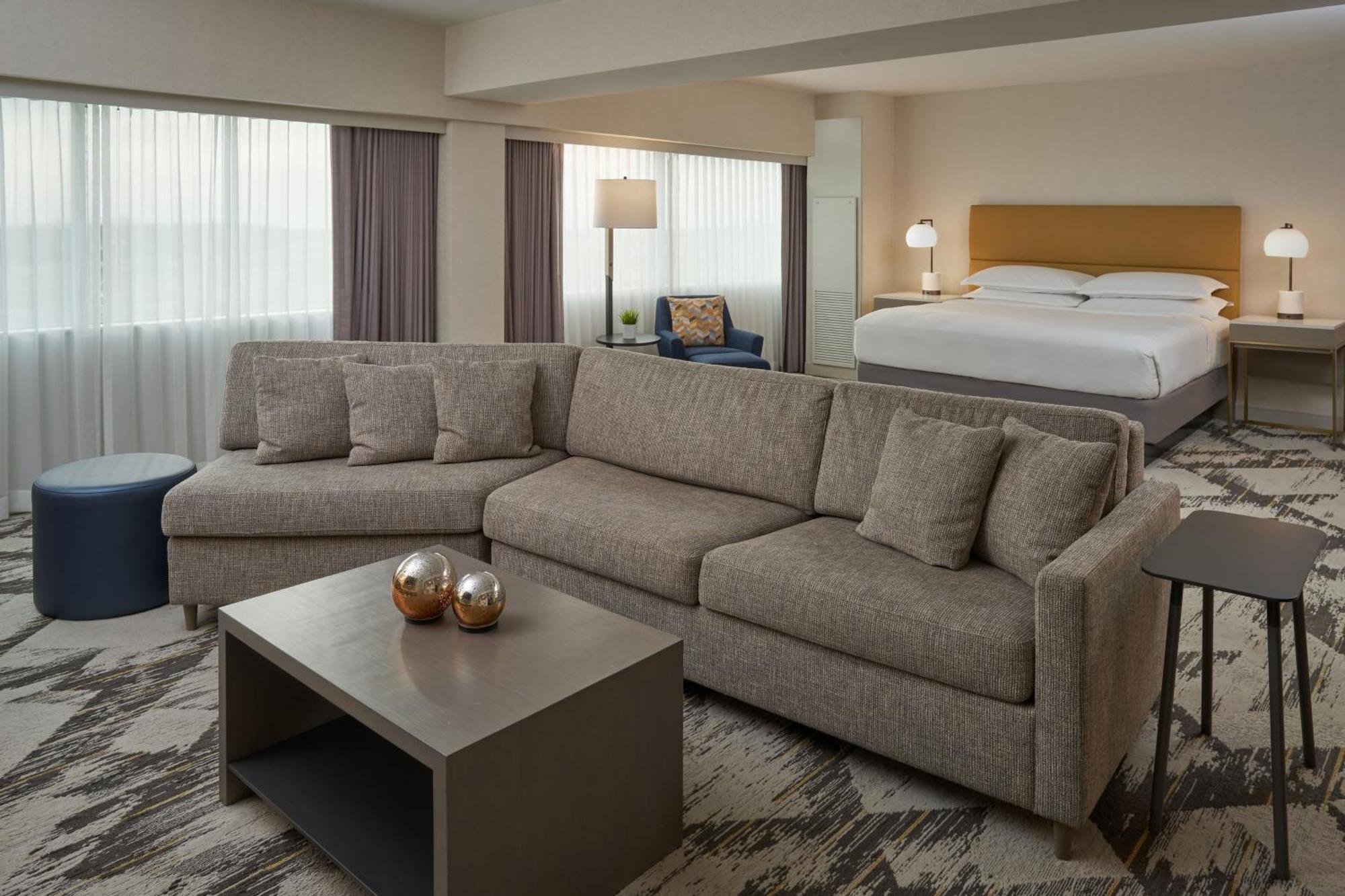 Sheraton Detroit Novi Exterior foto